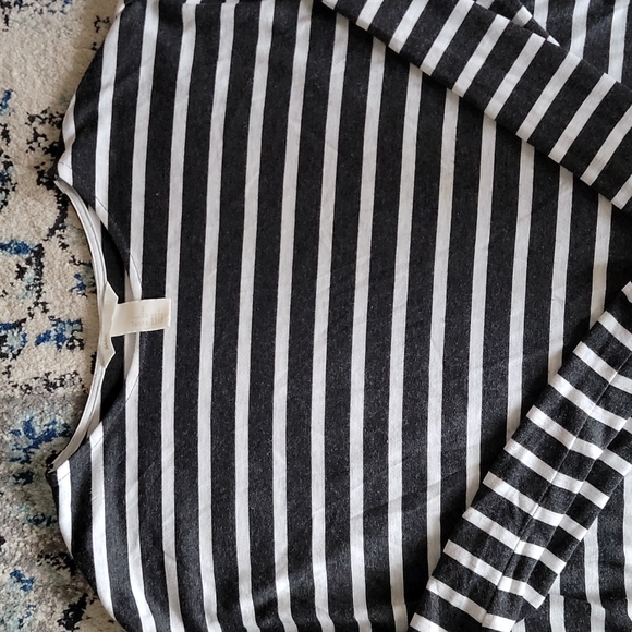 Striped H&M basic tee - Picture 2 of 3
